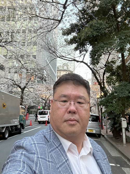 代表取締役会長CEO 平島 稔